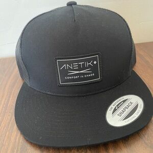 Anetik Strike Classic Trucker Men’s Hat